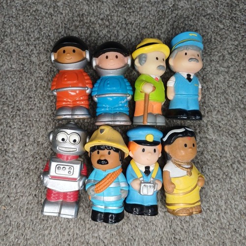 Happyland people figures - happyland,