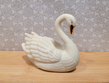 Vintage Lenox Ivory & Gold Trim Swan Place Card Holder Cake Topper Figurine