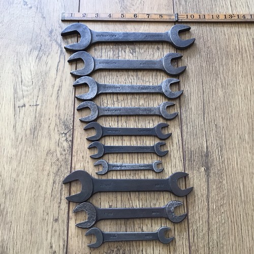 Vintage husky spanners - 10,