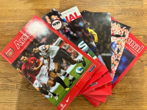 Old arsenal football - old,