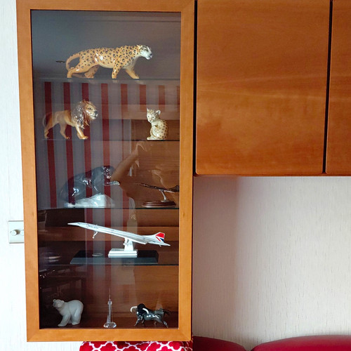 Traditional brown wall - brown, mounted