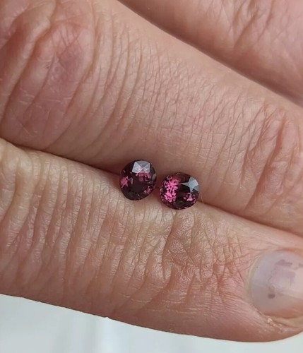 14ct pair tanzanian - 1.14ct,