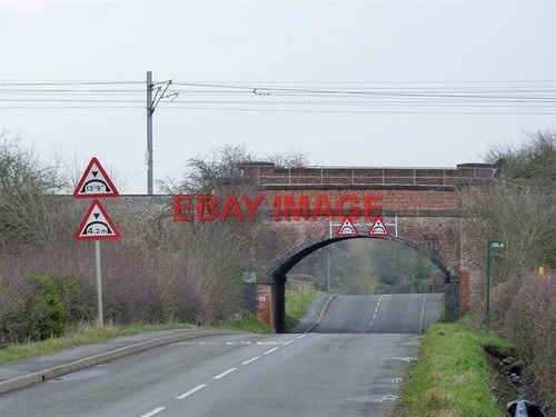 Photo railway station road - photo,