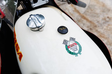 Bsa gold star custom engine - gold,