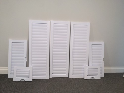 White drill shutter - no, blinds