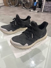 Size 9 - adidas UltraBoost 4.0
