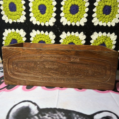 Vintage wood bread box give - bread,