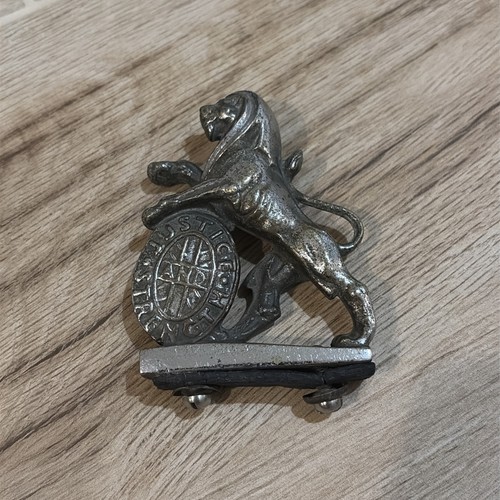 Herbert and sons lion car - sons,