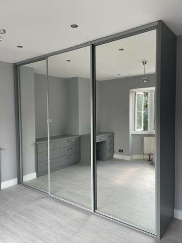 Wardrobe sliding doors - sliding, to