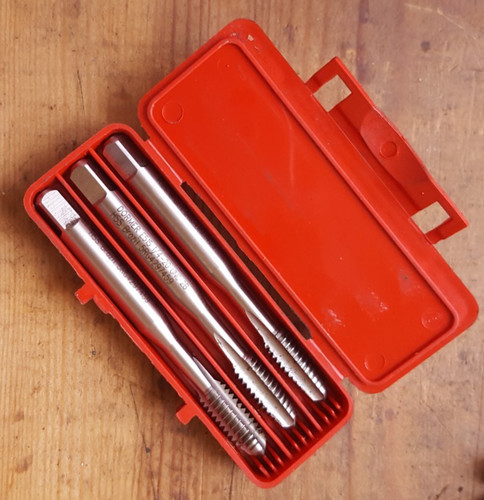 Bsw hss tap set 20 - 1/4",