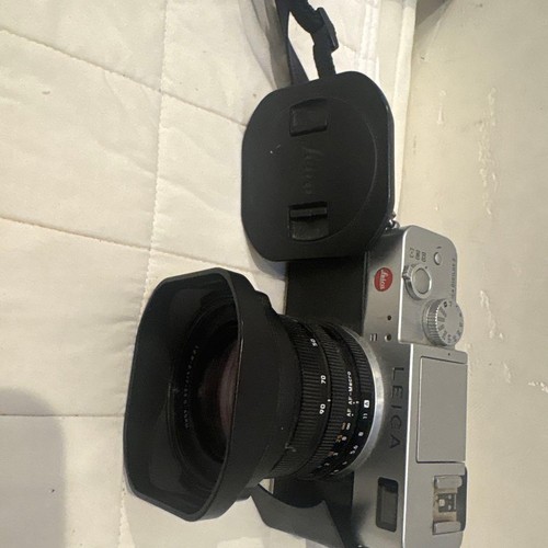 Leica digilux digital camera - 2,