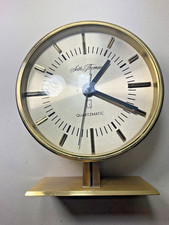 Vintage Seth Thomas Quartzmatic Desk Mantle Clock Mid Century