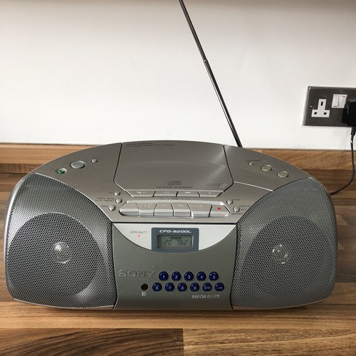 Sony cfd s200l portable - cfd-s200l,
