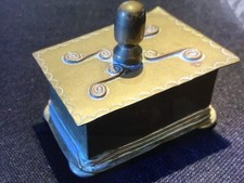 Charming BRASS MATCH HOLDER with lLID + COPPER WIRE decoration, LOVELY 