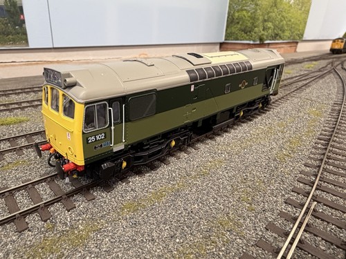 Heljan class 2 tone - oo, 25