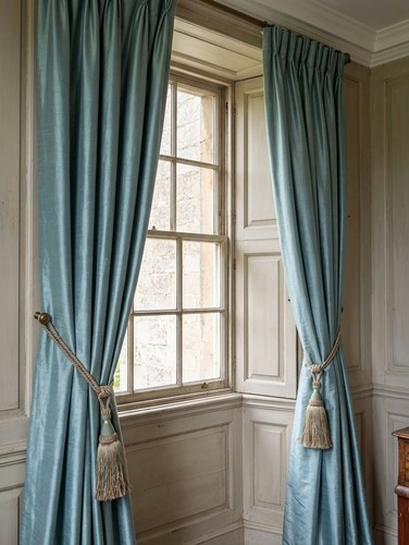 Pair large scale country - pair,