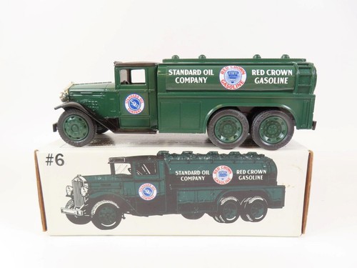 Ertl amoco red crown - red,