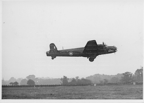 Handley page halifax - page,