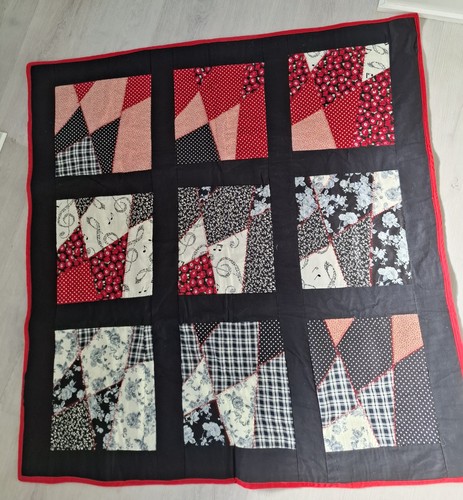 Handmade nine patch quilt - quilt:, red
