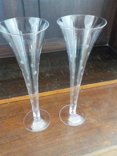 Pair tall fine - pair, hand