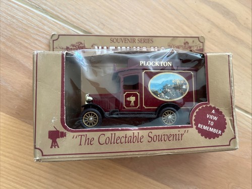 View vans die cast collectible - view,