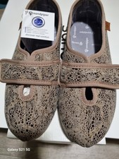 Sue Sandpiper Slipper / Shoes In  Beige Metallic  UK Size 5 EU 38