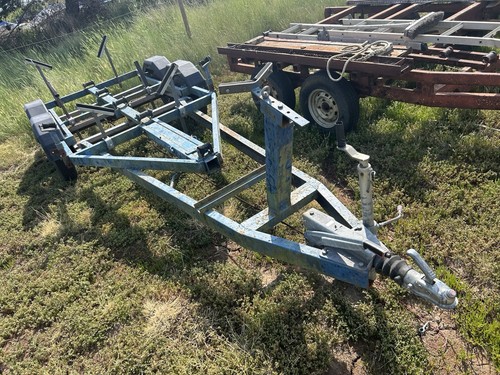 Boat trailer