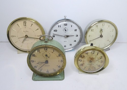 Vintage mechanical clock - vintage, lot