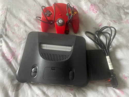 Nintendo black console - 64,