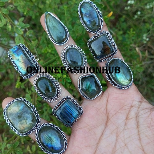 Flashy labradorite gemstone - flashy,