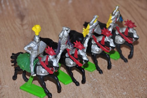 Britains knights horseback - knights,