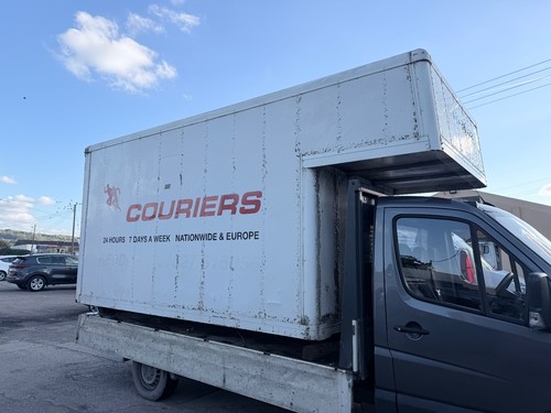 Luton body only 13f long - body,