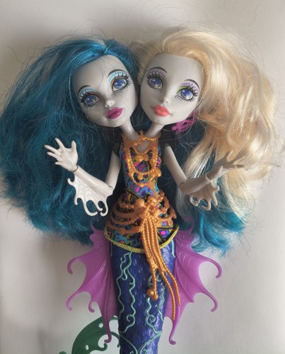 Monster high peri and - high,
