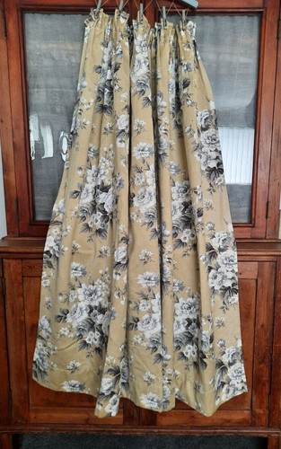Pair vintage yellow - pair,