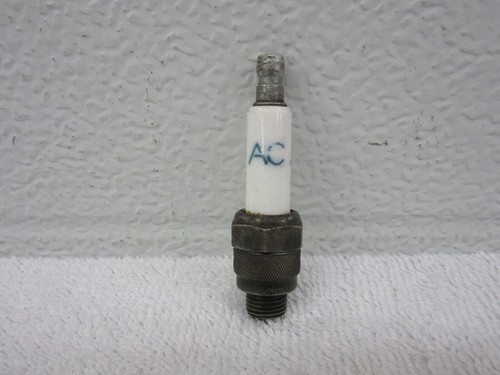 Antique vintage 104 spark - ac,