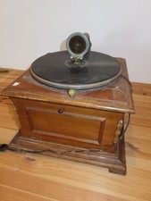 Pathé Wooden Gramophone