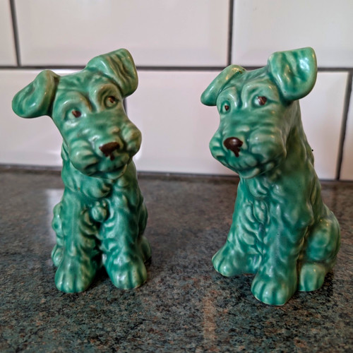 Pair vintage sylvac green - pair,