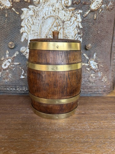 Antique oak barrel tobacco - oak,
