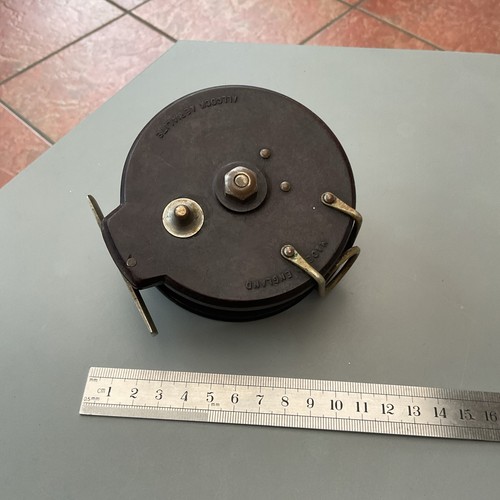 Vintage bakelite fishing reel - vintage,
