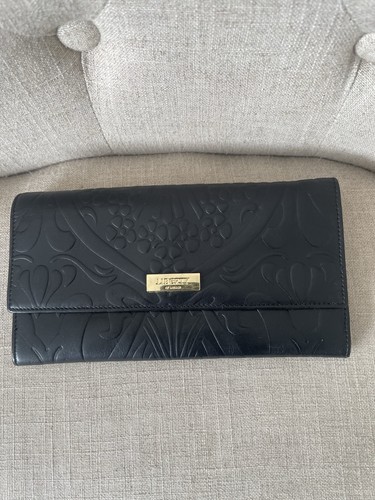 Liberty black leather embossed - black,
