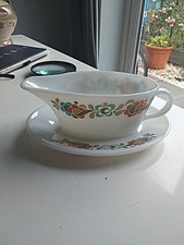 Vintage JAJ Pyrex Carnaby Tempo Gravy Boat and Plate Set 1970s 