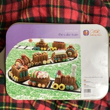 Christmas Baking Tin Cake