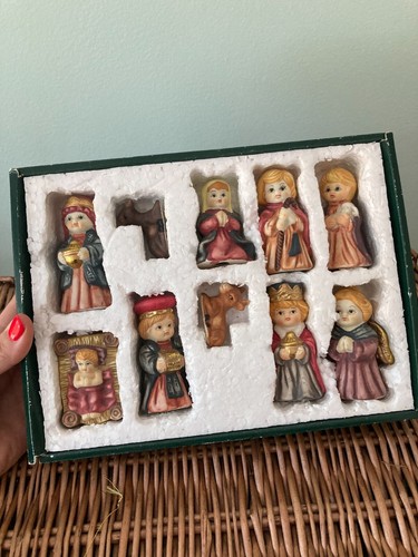 Vintage ceramic nativity set - vintage,