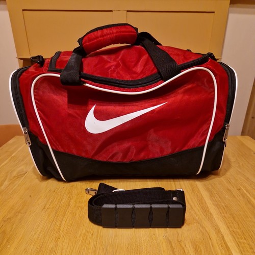 Nike duffle bag red black - bag,
