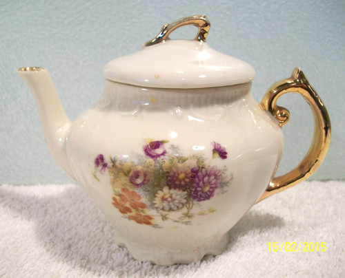 Tea pot miniature - tea,