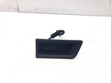 BMW 4 SERIES F32 2016 AUX JACK USB SOCKET PORT CONNECTION 9207358