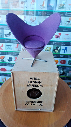 Vitra miniatures collection - vitra,
