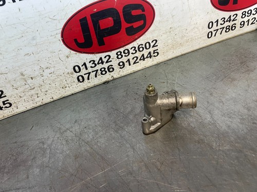 Top coolant outlet bleed - top,