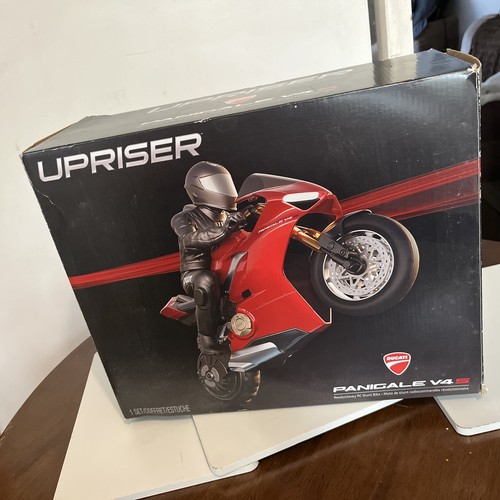 Ducati panigale v4s - ducati,