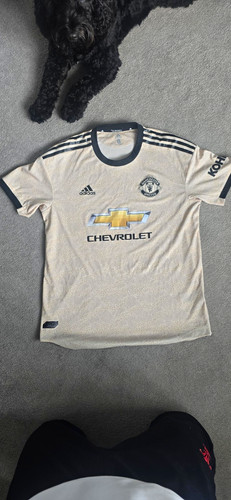 Player issue adidas - player,